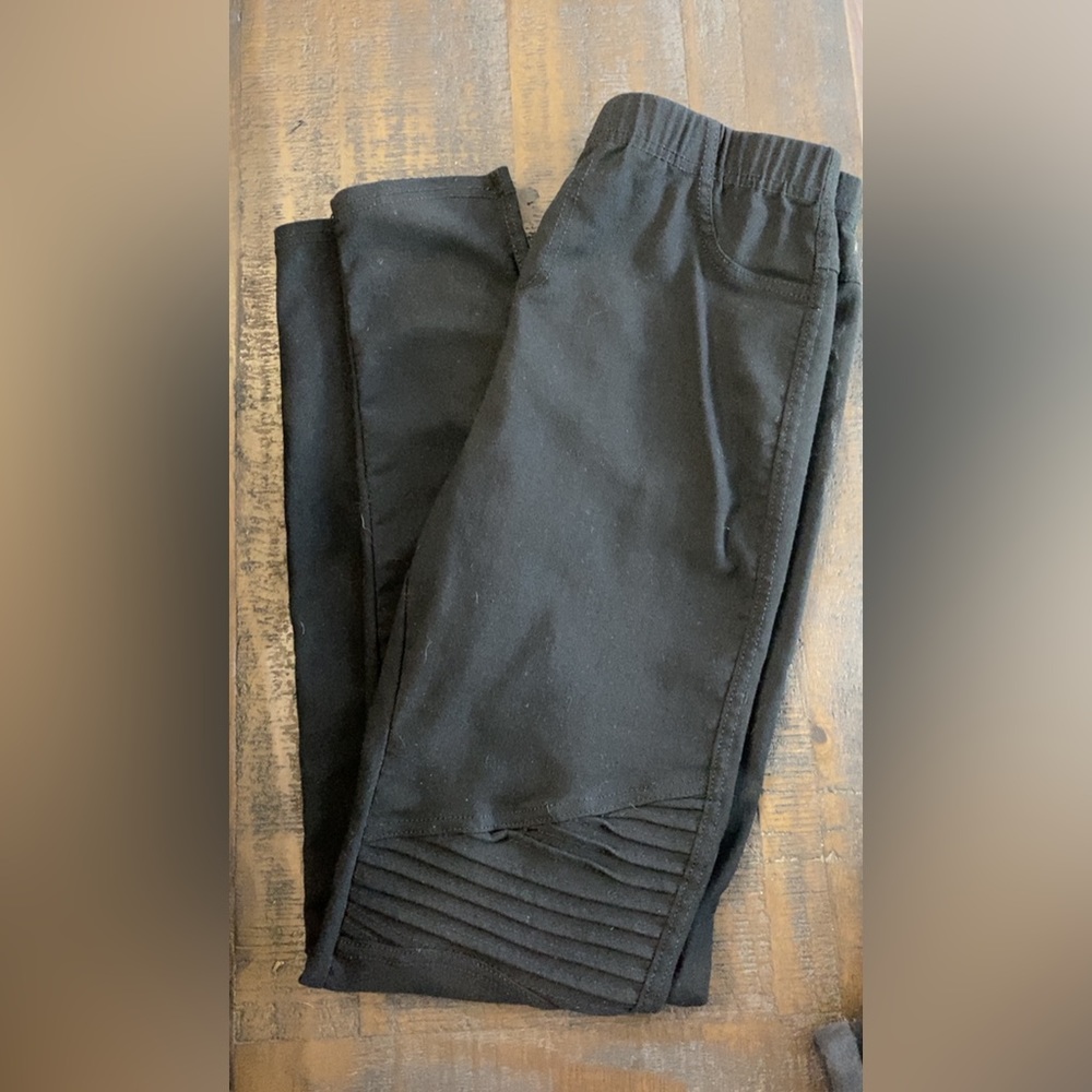Black jeggings